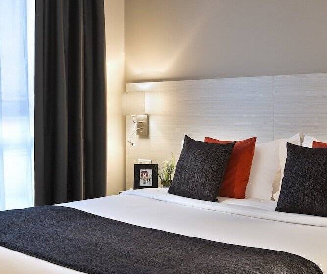 Студия Стандарт, Citadines Montmartre Paris