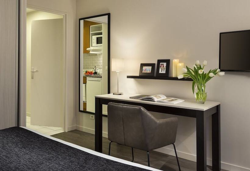 バルコニー付きスタンダードステューディオ, Citadines Montmartre Paris