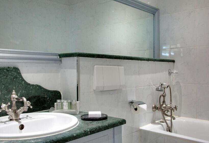 Полулюкс, Maison Bérard Hôtel   Restaurant   Spa