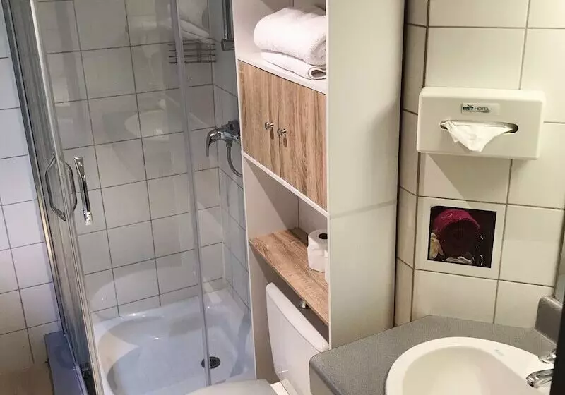 スタンダードルーム, Brit Hotel Aux Sacres Reims Centre