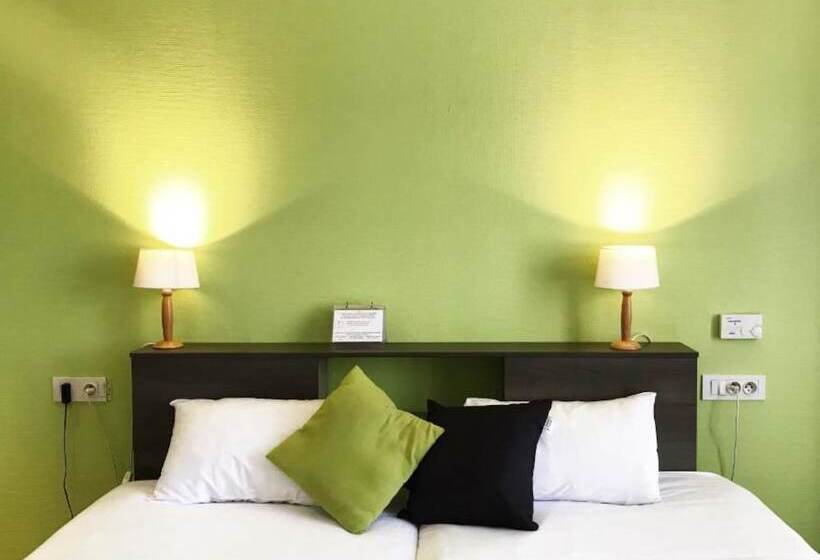 اتاق استاندارد, Brit Hotel Aux Sacres Reims Centre