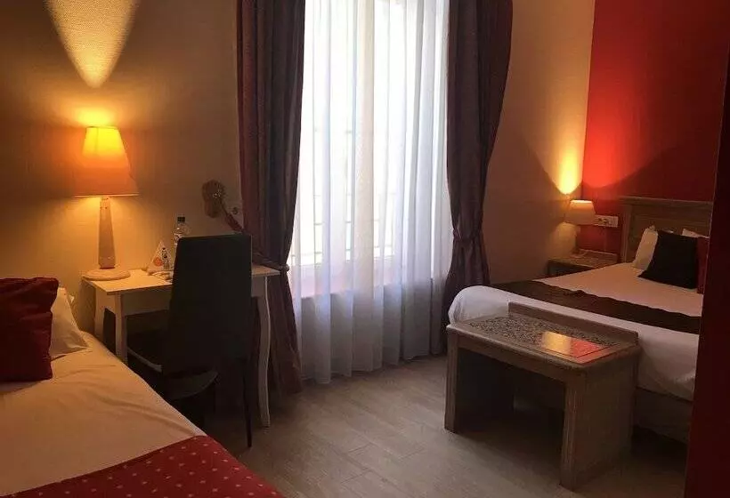 スタンダードトリプルルーム, Brit Hotel Aux Sacres Reims Centre