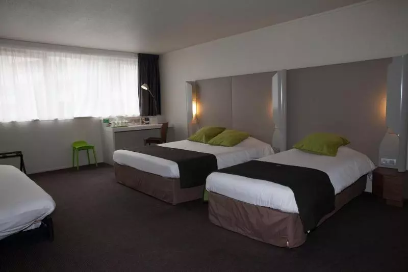 スタンダード４人部屋, Campanile Prime Paris 19   La Villette