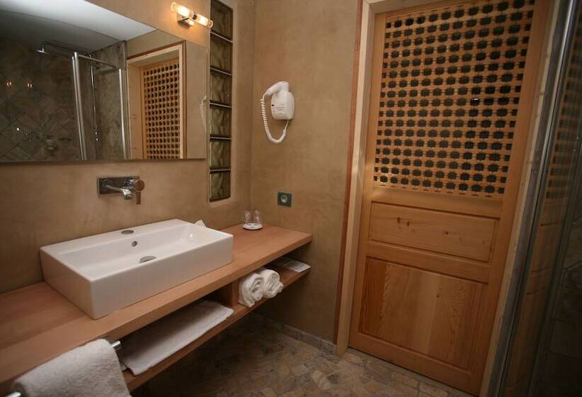 スタンダードトリプルルーム, Campo Dell Oro