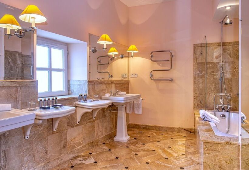 اتاق خانوادگی, De La Cité & Spa Mgallery