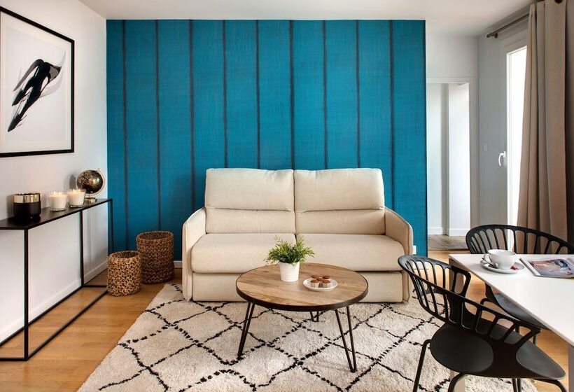 침실 1개 아파트, Des Ducs