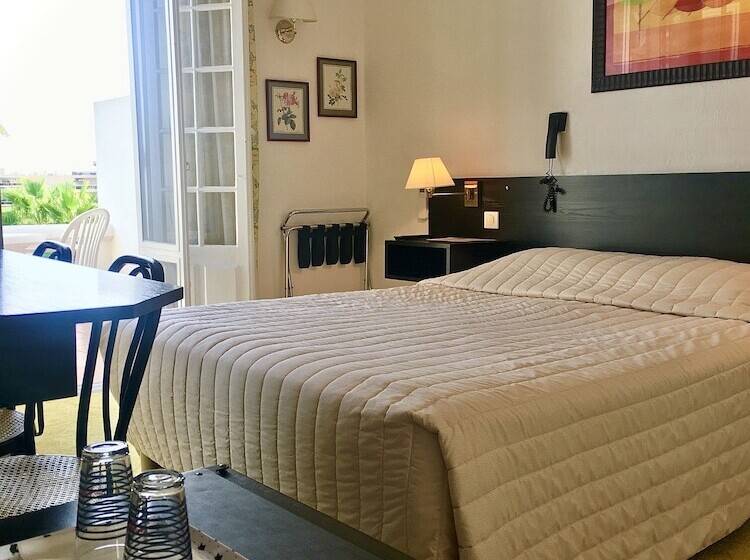 غرفة قياسية سرير مزدوج, Des Mimosas