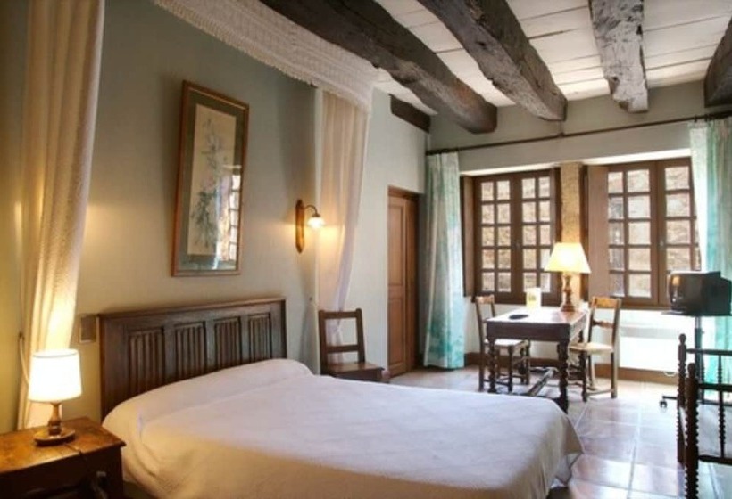 스탠다드 룸, Hostellerie Du Vieux Perouges