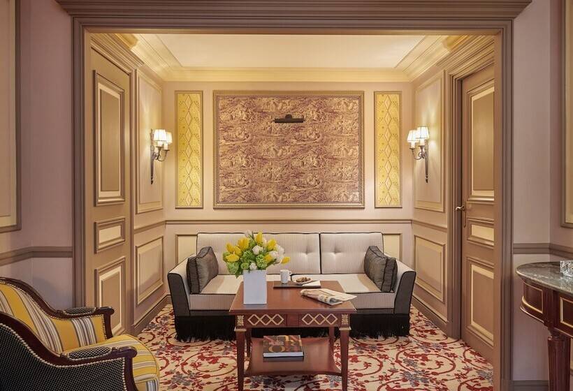 Люкс престиж с видом, Intercontinental Bordeaux Le Grand Hotel, An Ihg