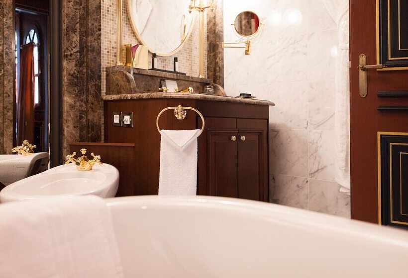 سوئیت رویال, Intercontinental Bordeaux Le Grand Hotel, An Ihg