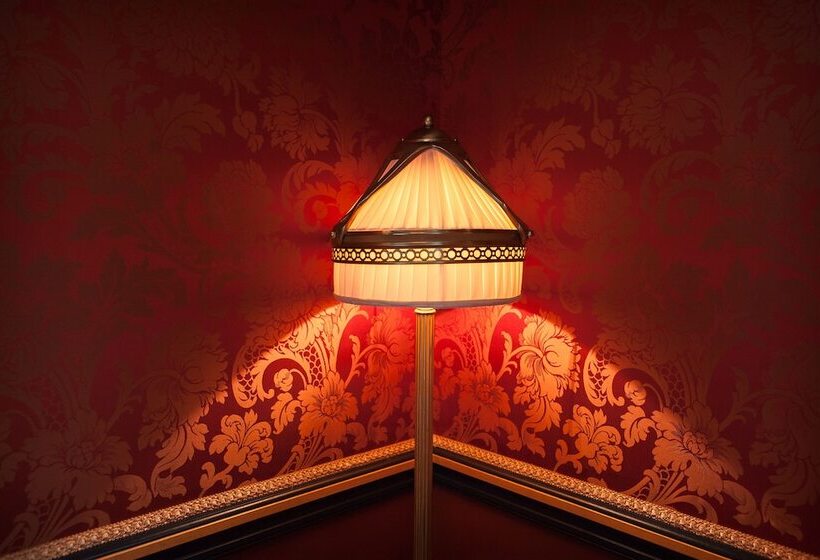 سوئیت رویال, Intercontinental Bordeaux Le Grand Hotel, An Ihg