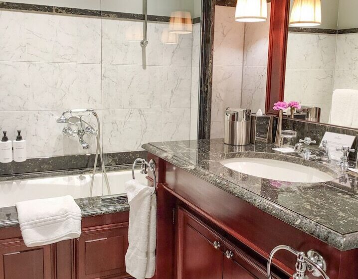 سوییت جونیور, Intercontinental Bordeaux Le Grand Hotel, An Ihg