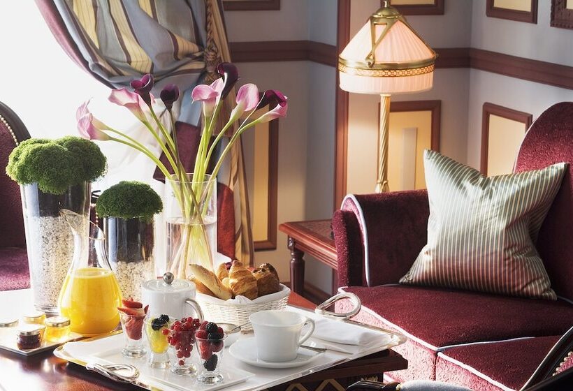 سوئیت جونیور با چشمانداز, Intercontinental Bordeaux Le Grand Hotel, An Ihg