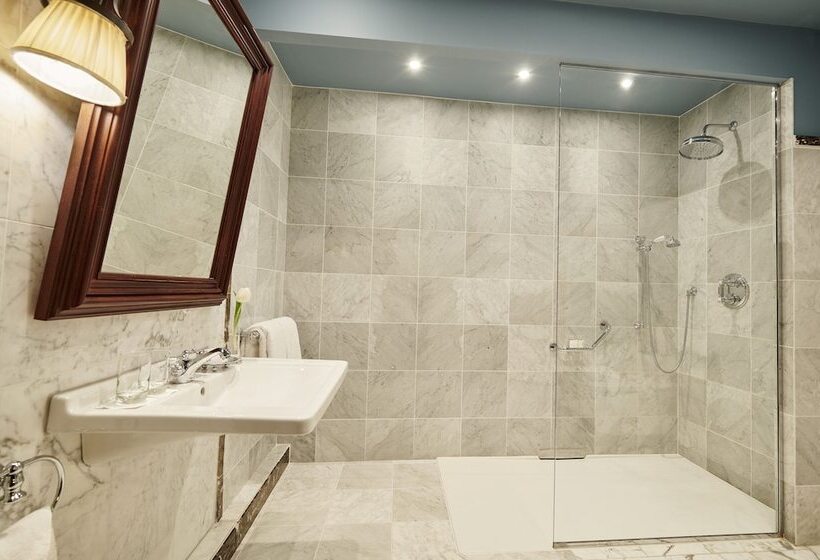 سوئیت جونیور برای معلولان, Intercontinental Bordeaux Le Grand Hotel, An Ihg