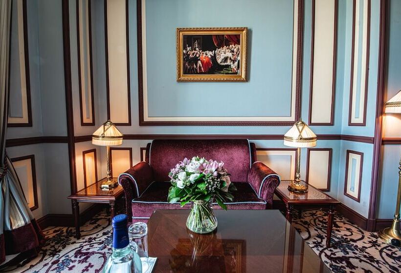 سوئیت جونیور برای معلولان, Intercontinental Bordeaux Le Grand Hotel, An Ihg