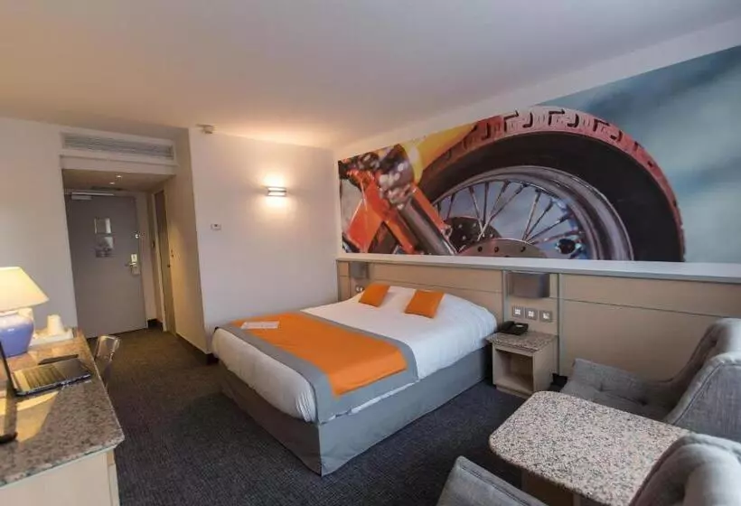 اتاق استاندارد, Le Paddock