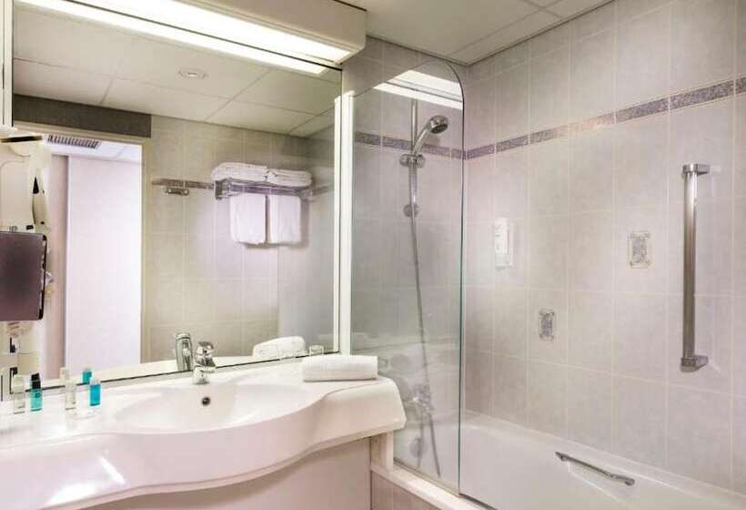 スーペリアールーム, Le Paddock