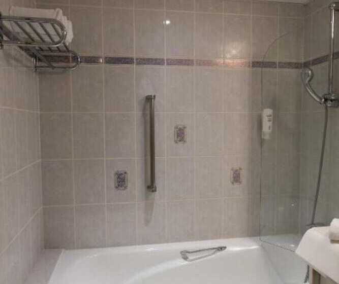 スーペリアールーム, Le Paddock