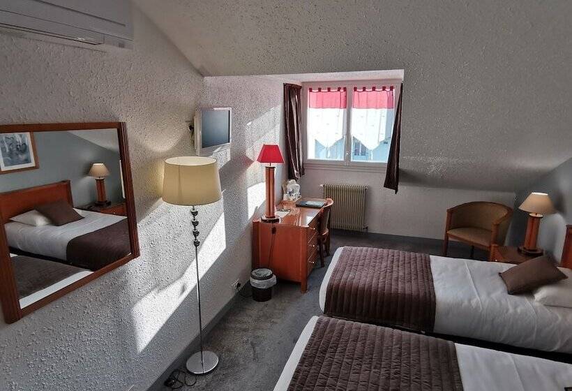 Номер Стандарт, Logis Hotel Le Cerf