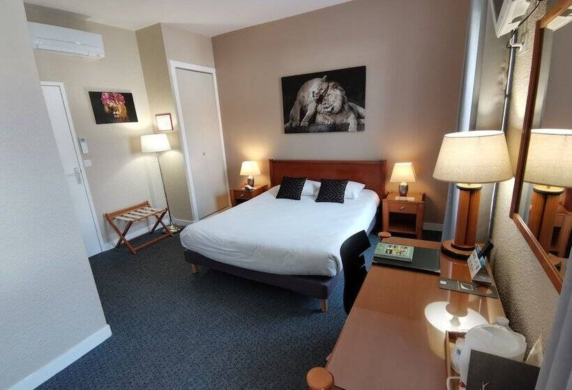 スタンダードトリプルルーム, Logis Hotel Le Cerf