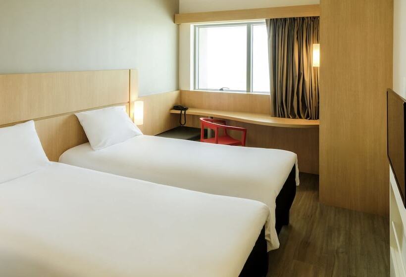 Номер Стандарт, Ibis Lorient Centre Gare