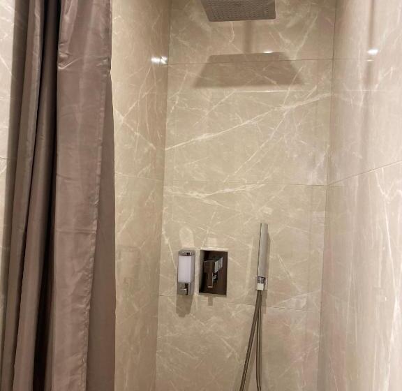 スタンダードシングルルーム, Louvre Sainte Anne