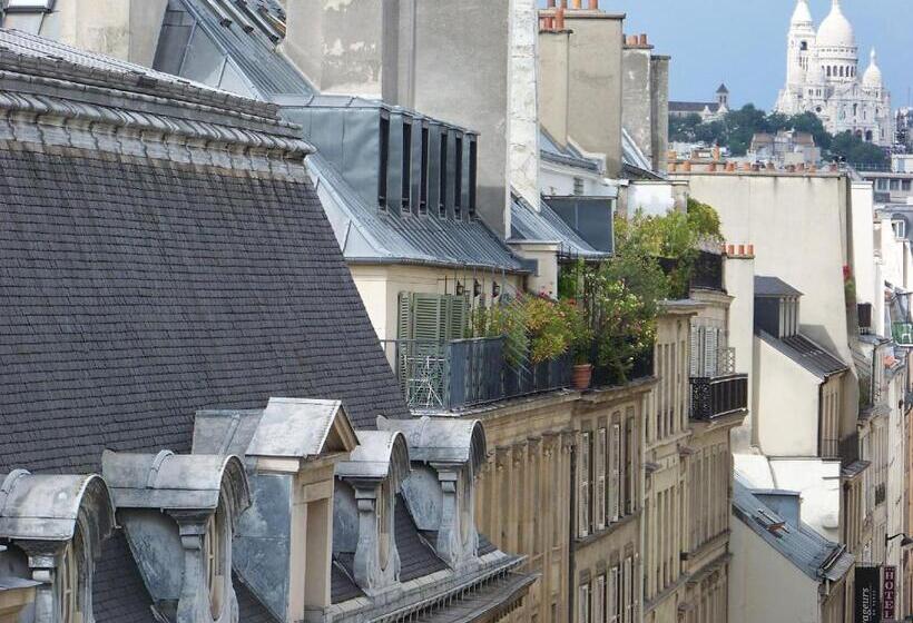 バルコニー付きスタンダードルーム, Louvre Sainte Anne