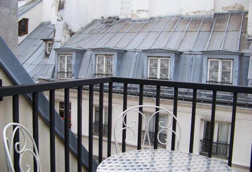 ファミリールーム, Louvre Sainte Anne