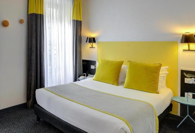 スタンダードルーム, George Astotel