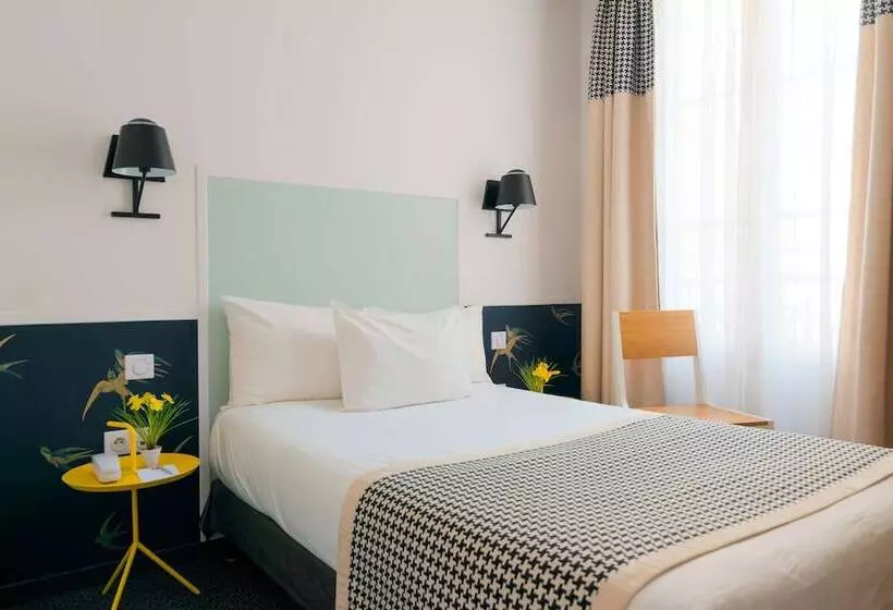 Chambre Standard Individuelle, George Astotel