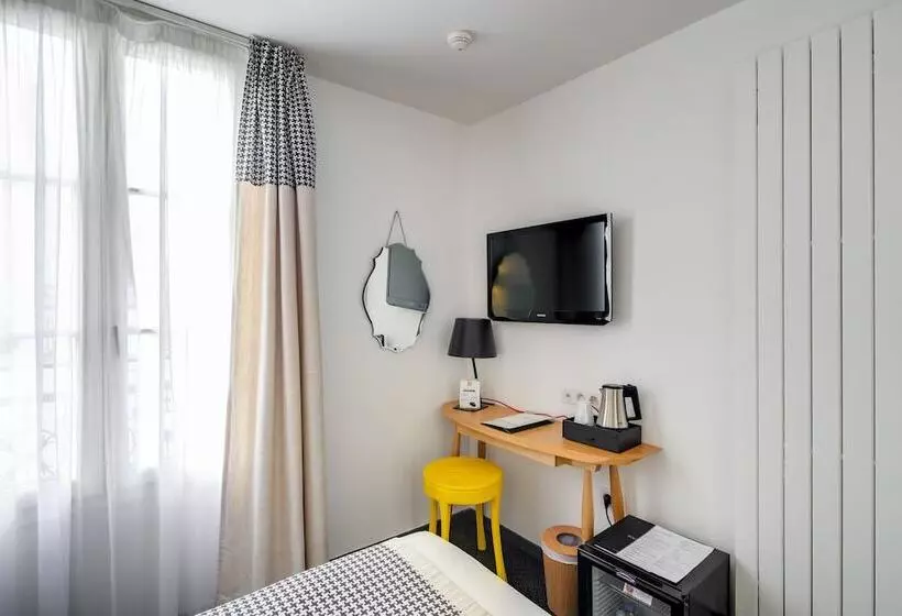 Chambre Standard Individuelle, George Astotel