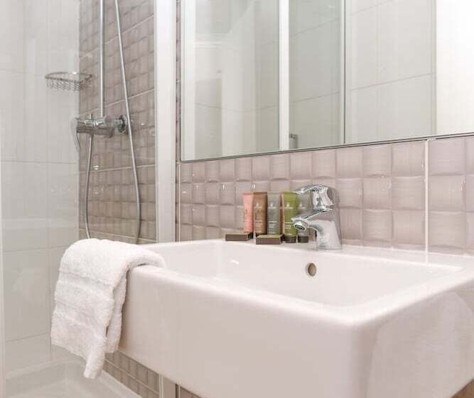 标准单人间, Avalon