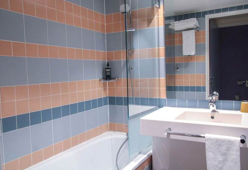 Номер Стандарт, Ibis Styles Evry Courcouronnes Hotel And Events