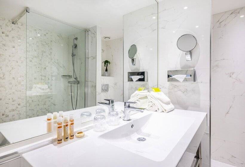 家庭间, Nice Riviera