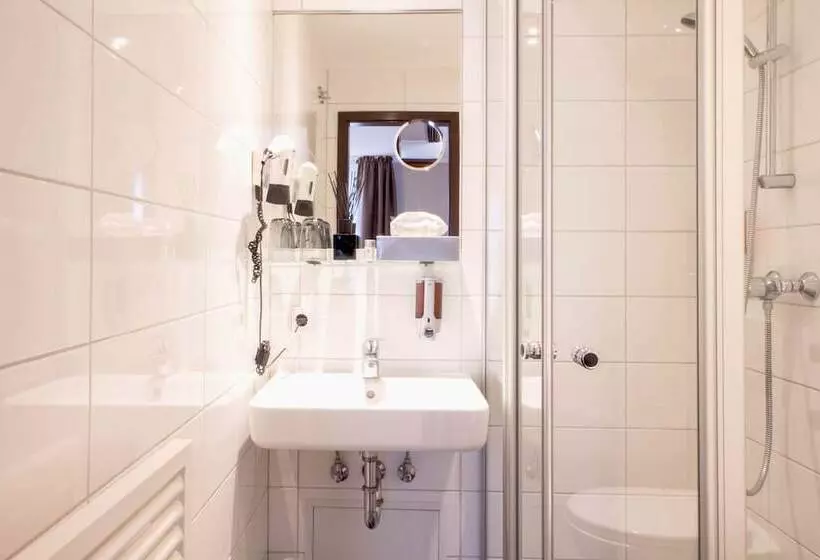 اتاق استاندارد یک نفره, Delta Am Potsdamer Platz