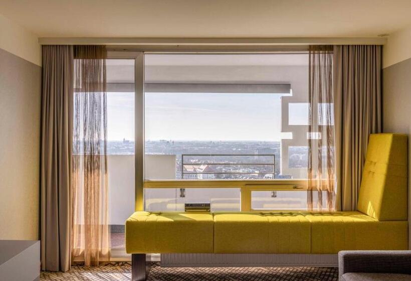 Номер Superior Кровать Кинг, Four Points By Sheraton Munich Arabellapark