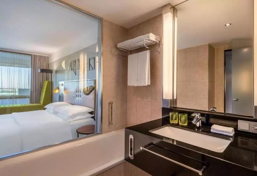 スーペリアールーム, Four Points By Sheraton Munich Arabellapark