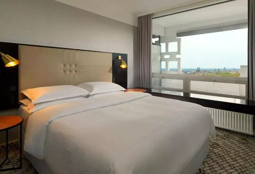 キングサイズベッドのエクゼクティブ, Four Points By Sheraton Munich Arabellapark
