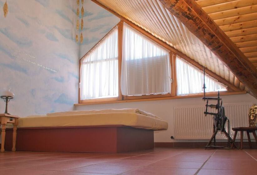 标准单人间, Goldflair Am Rathaus