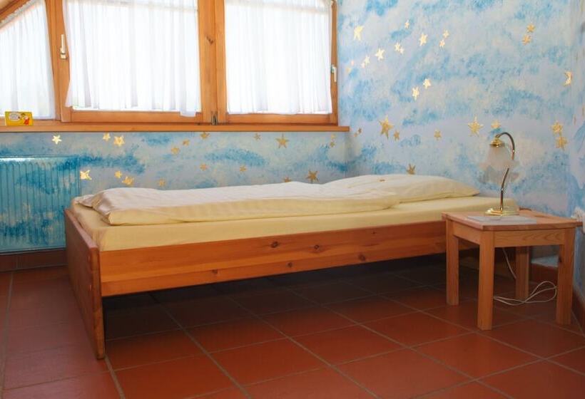 标准单人间, Goldflair Am Rathaus