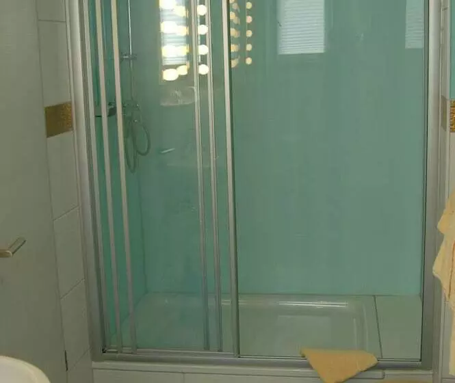 اتاق استاندارد, Goldflair Am Rathaus