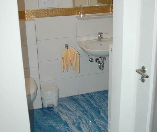 标准间, Goldflair Am Rathaus