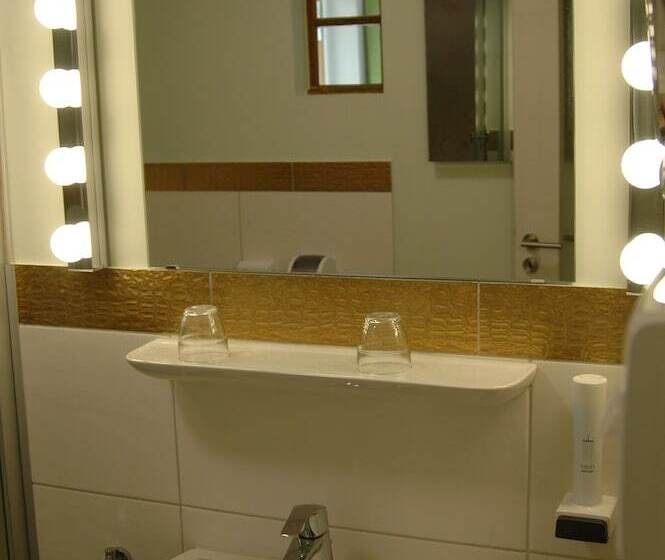 标准间, Goldflair Am Rathaus