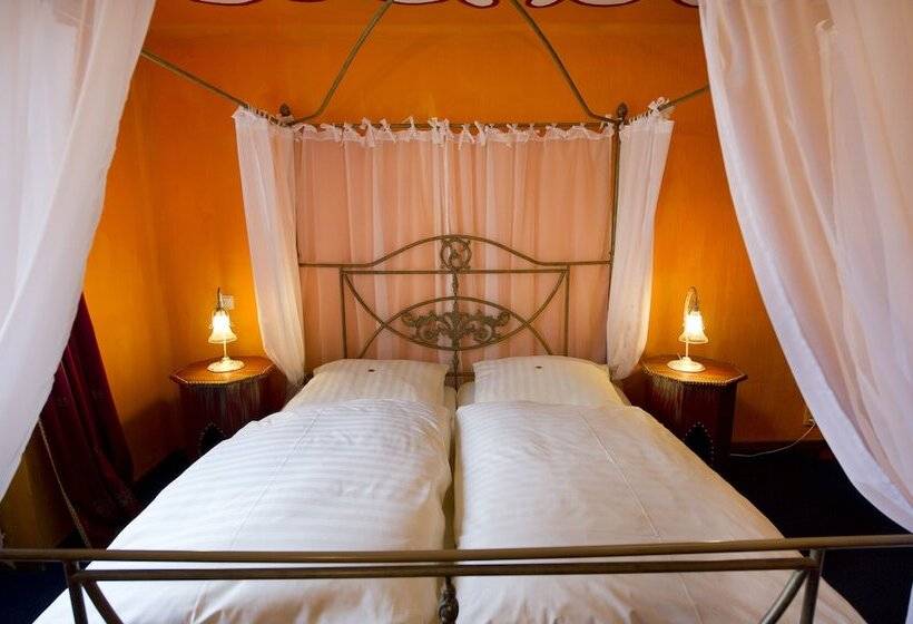 家庭间, Goldflair Am Rathaus