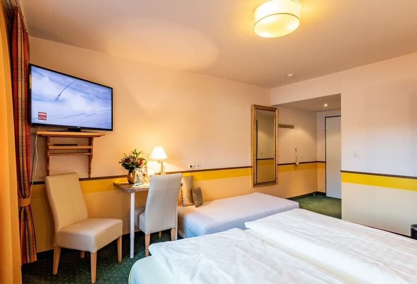 家庭间, Goldflair Am Rathaus