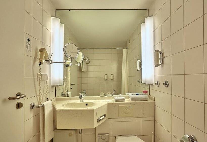 جناح, H+ Hotel Leipzig