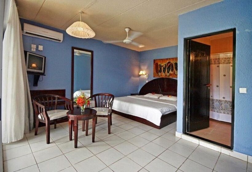 اتاق استاندارد, Senegambia Beach