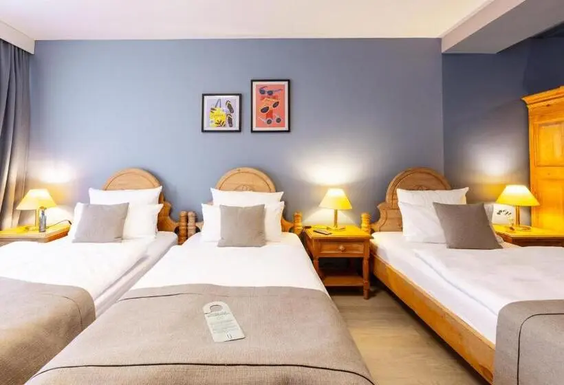 اتاق استاندارد سه نفره, Garner Hotel Dusseldorf - Main Station by IHG
