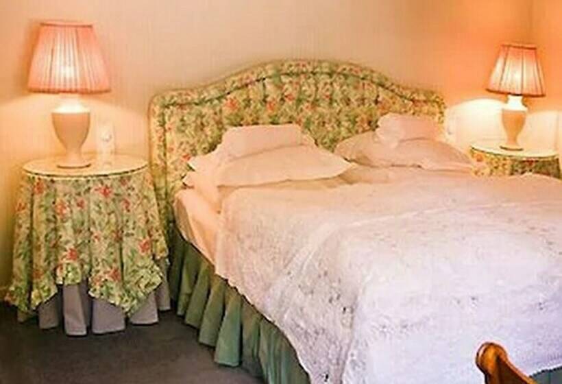 جناح ديلوكس, Die Hirschgasse Heidelberg