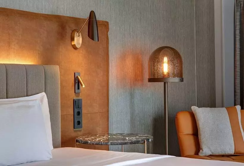 اتاق اجرایی, Hilton Frankfurt City Centre